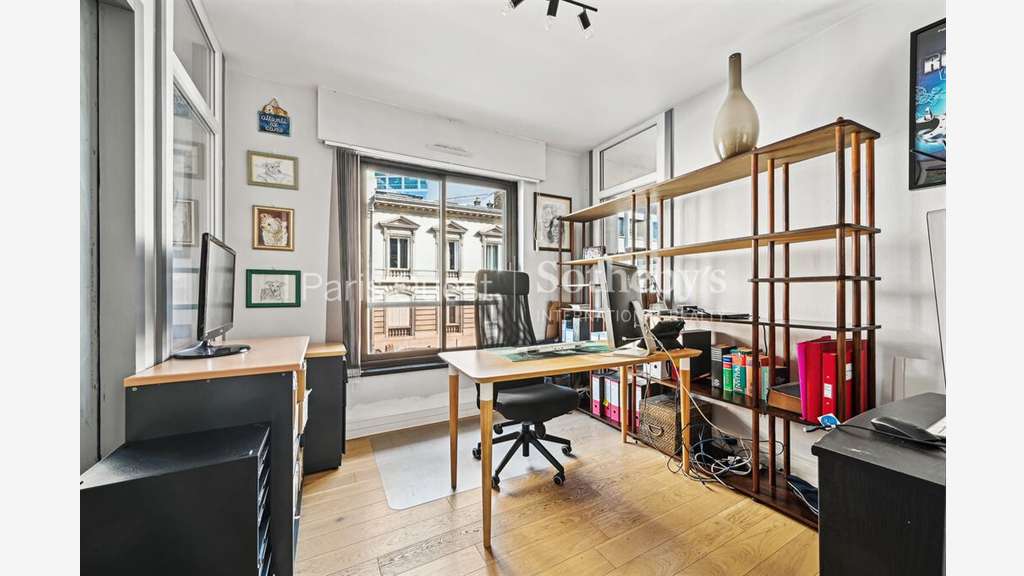 Vente bureaux 96m² à Paris 15 Montparnasse Pasteur