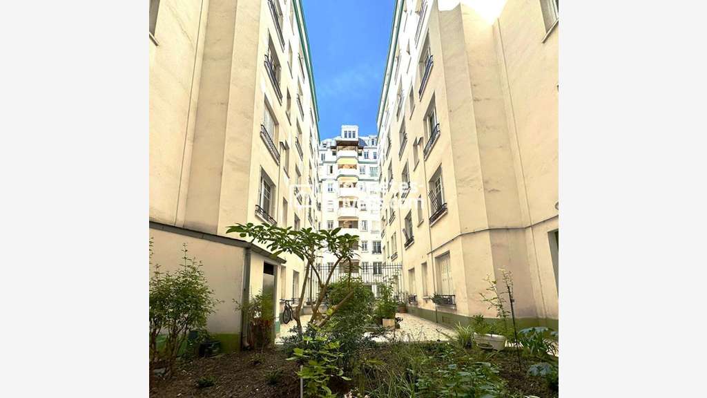 AV appartement 61.4m² Paris 15 proche Tour Eiffel