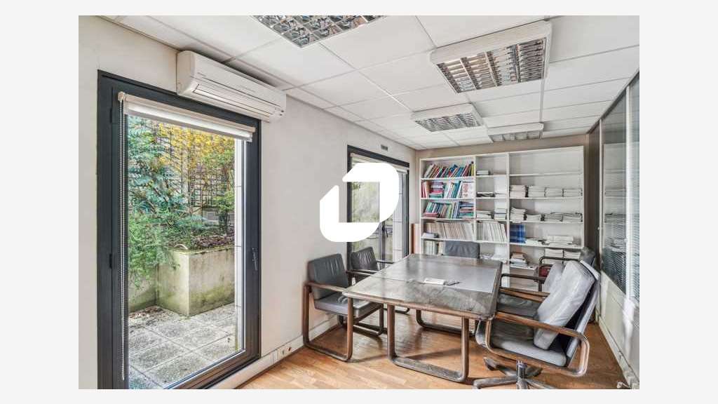 Vente Bureaux 261m² Paris