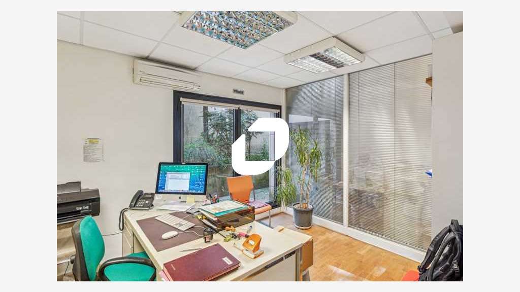 Vente Bureaux 261m² Paris