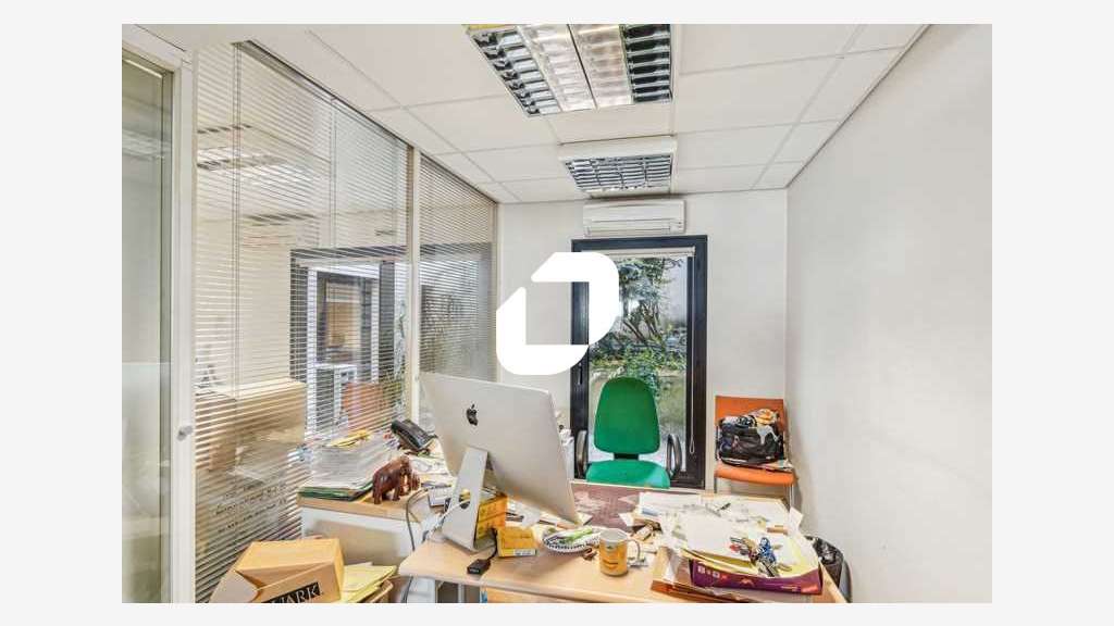 Vente Bureaux 261m² Paris