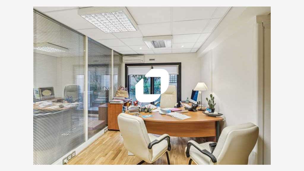 Vente Bureaux 261m² Paris
