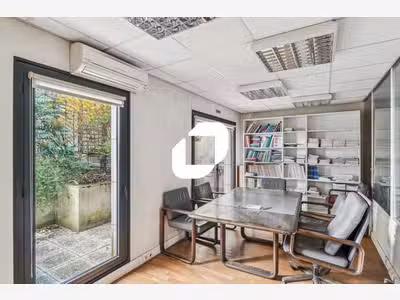 Vente Bureaux 261m² Paris