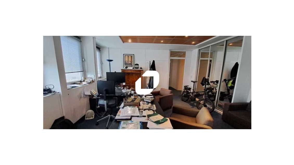 Vente Bureaux 180m² Paris