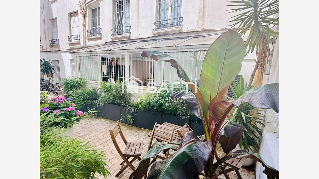A vendre bureau 72m² à Paris 11e