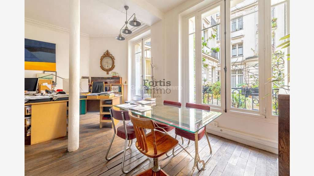 PARIS 9 - LOCAUX DE BUREAUX DE PRESTIGE SOUS