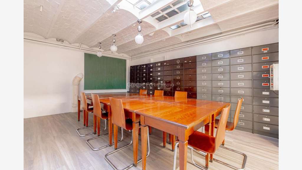 PARIS 9 - LOCAUX DE BUREAUX DE PRESTIGE SOUS