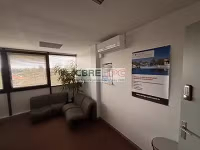 Vente bureaux 280m² R+2 à Pau Université