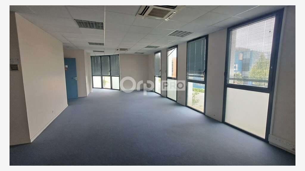 Vente bureaux de 850m² à Pau proche université