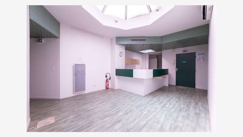 A vendre bureaux de 235m² Pau (64) place de Verdun
