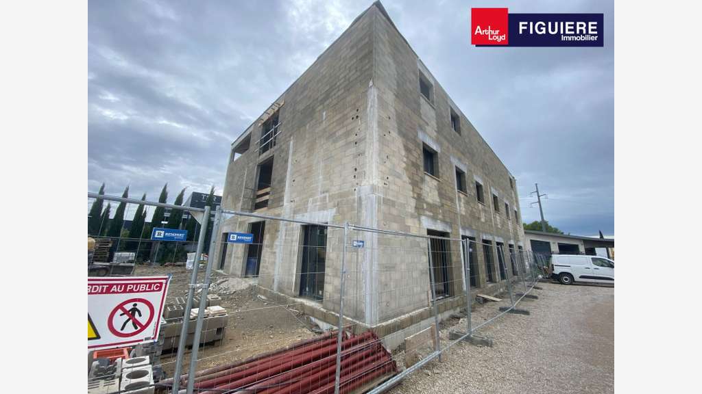 Bureaux neufs à vendre ou à louer à Pelissanne  