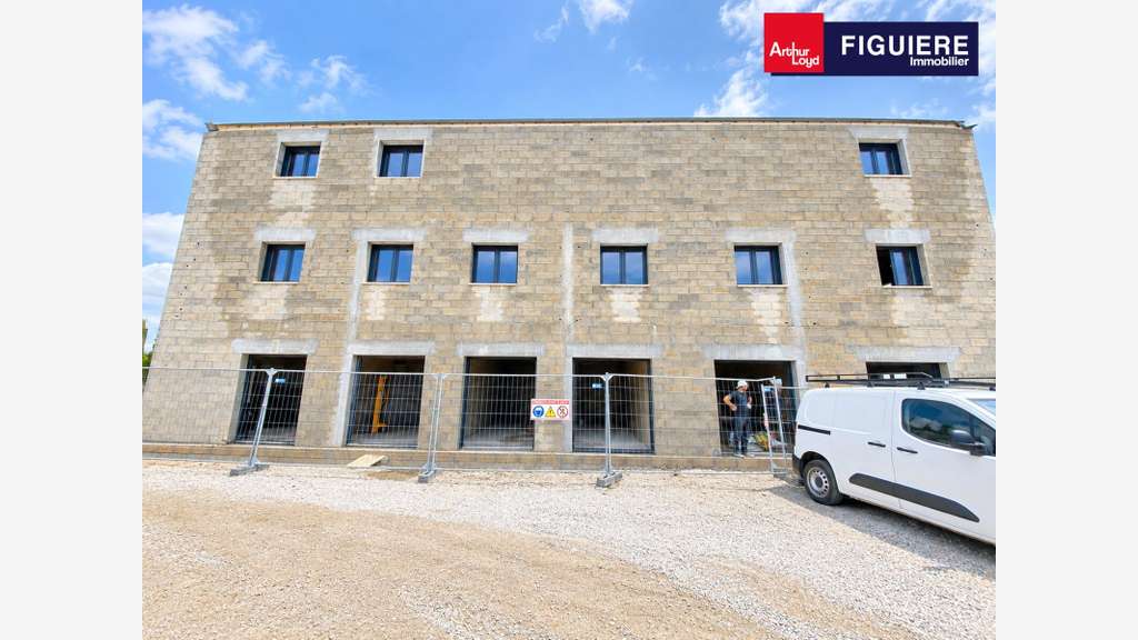 Bureaux neufs à vendre ou à louer à Pelissanne  