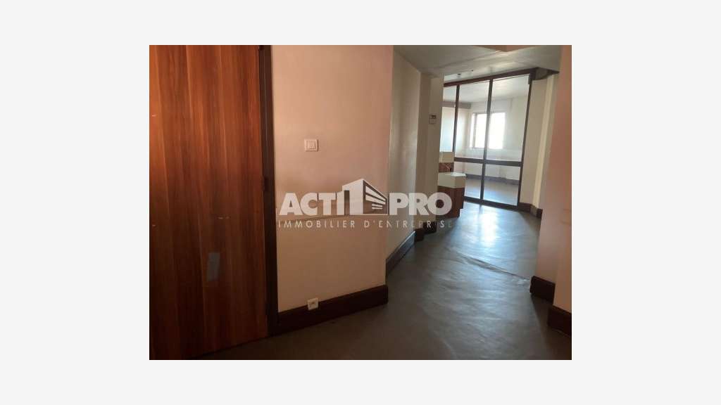 Vente bureaux 55m² R+3 au centre de Perpignan