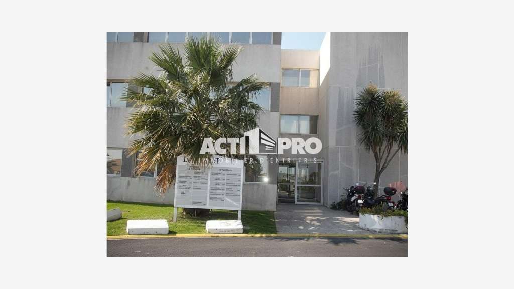 À vendre bureaux 70m² proximité Aéroport Perpignan