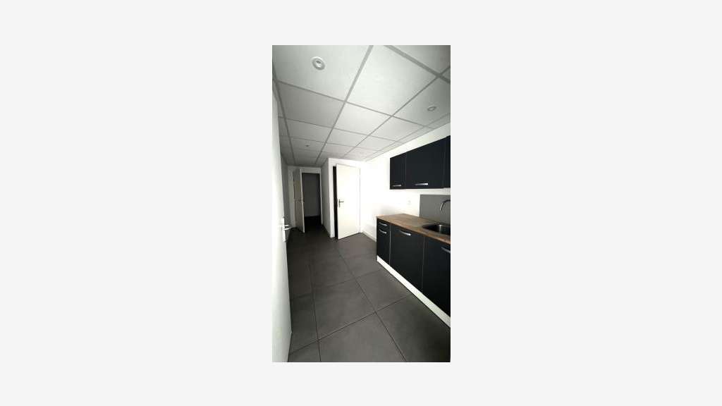 AV bureaux récents 330m² Perpignan Sud Tecnosud 2