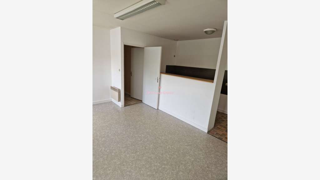 Vente bureau de 91m² au calme à Poitiers centre