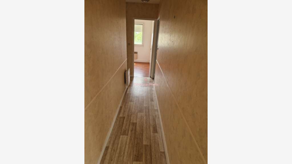 Vente bureau de 91m² au calme à Poitiers centre