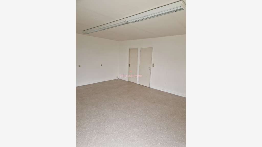 Vente bureau de 91m² au calme à Poitiers centre