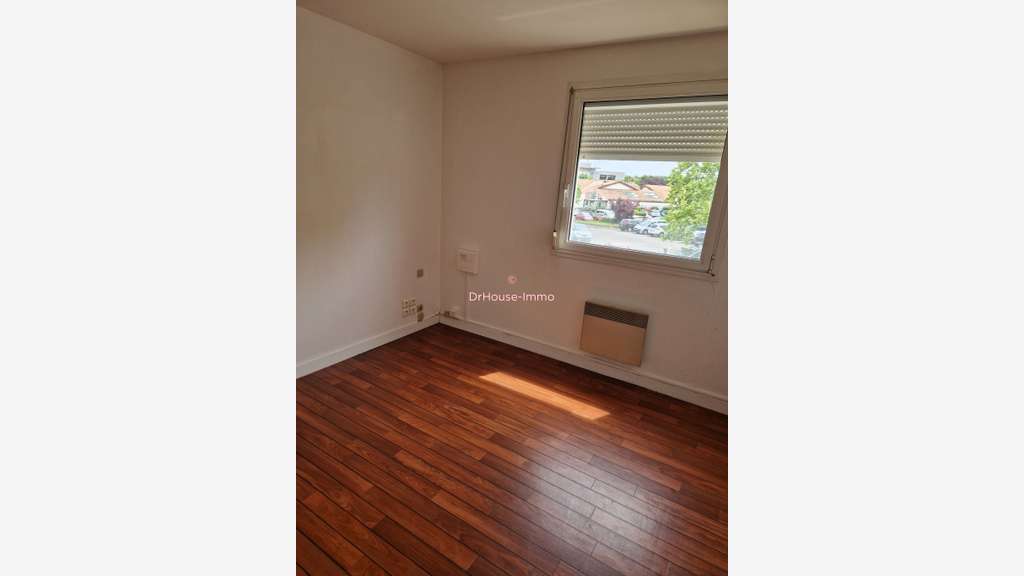 Vente bureau de 91m² au calme à Poitiers centre