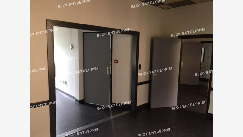 A vendre bureaux de 410m² à Pontivy