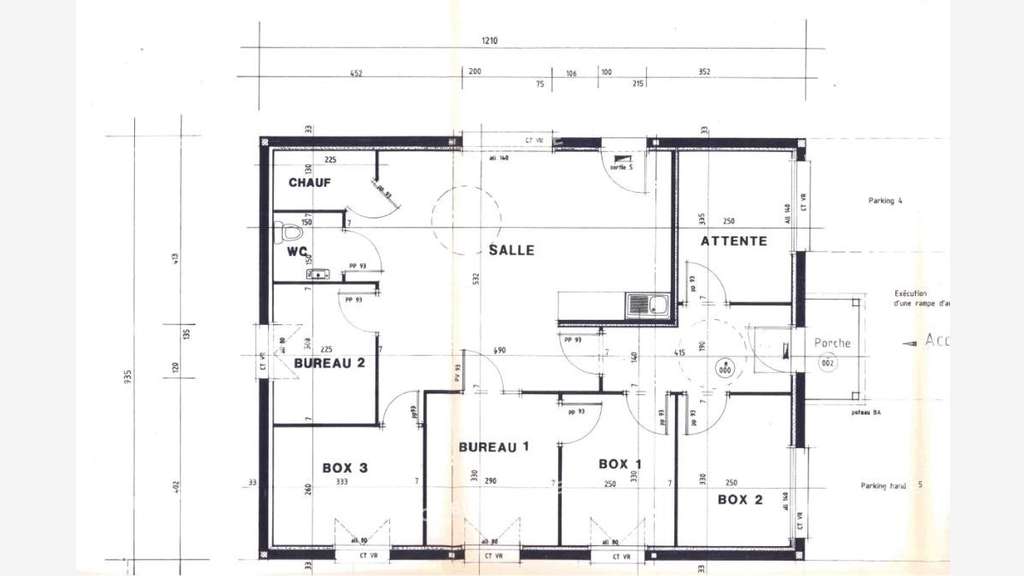 A louer à vendre locaux pro 90m² à Pontivy