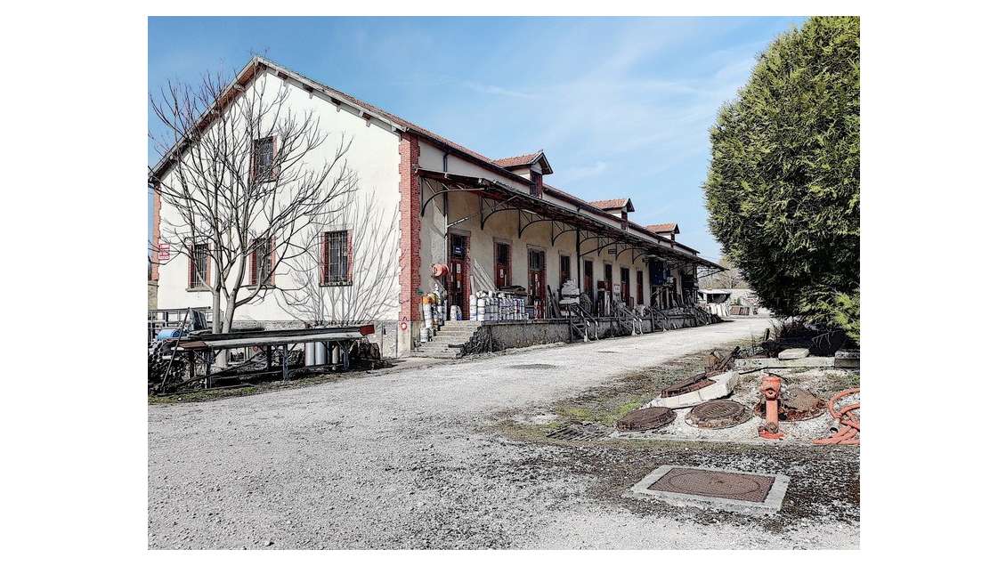 AV ensemble immobilier à fort potentiel à Provins