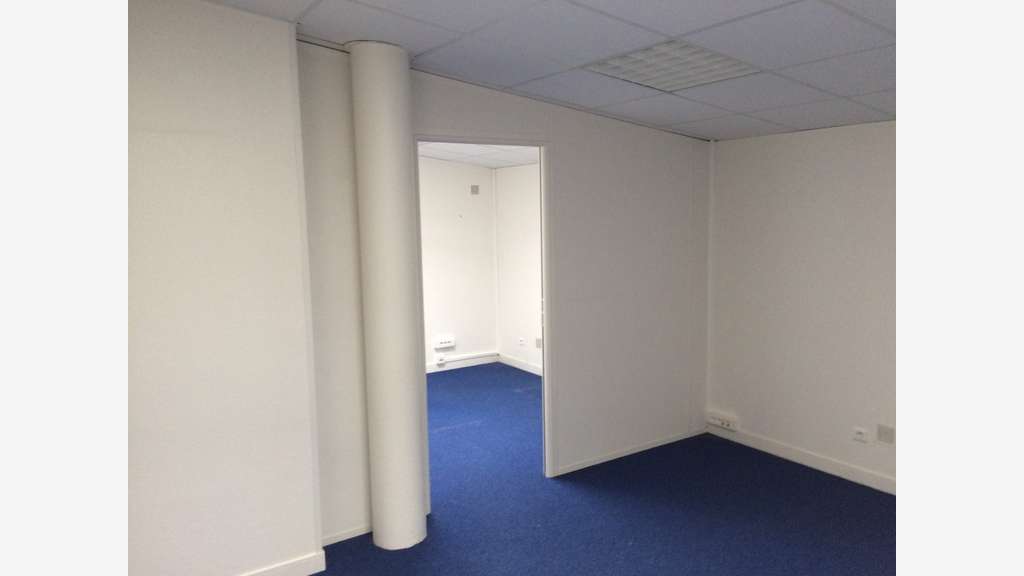 AV bureaux/local commercial proche centre Quimper