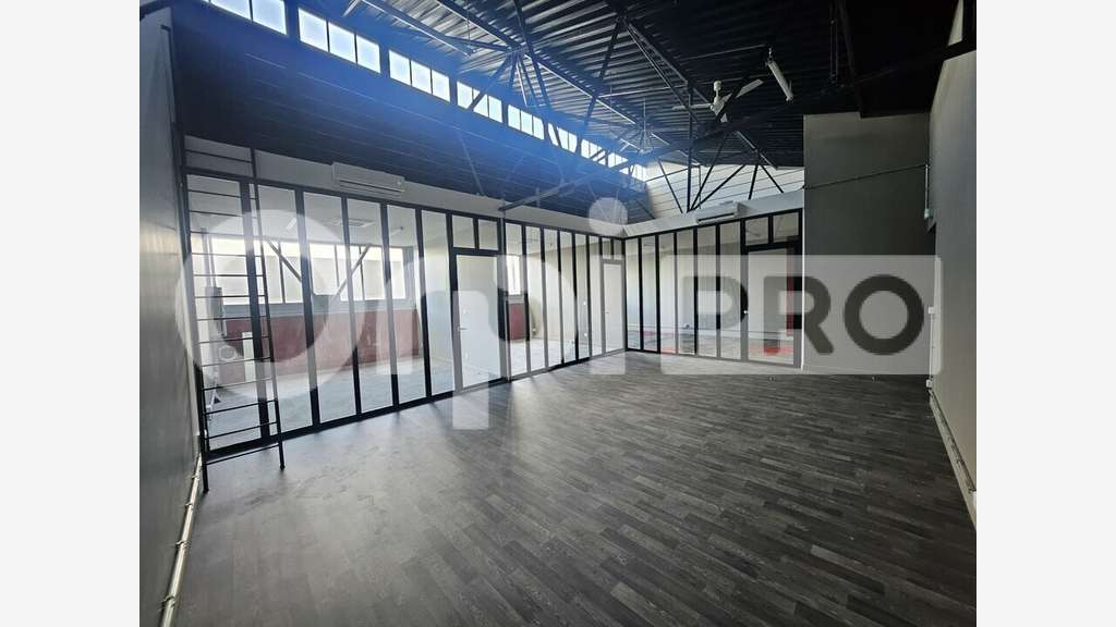 Vente bureaux occupés 199m² R+1 à Reims