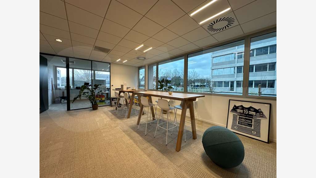 A vendre plateau RDC Rennes Atalante Champeaux