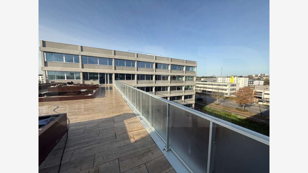 A vendre bureaux 860m² immeuble neuf Rennes