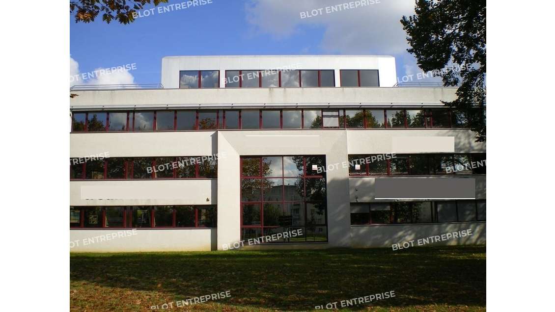 A vendre bureaux 110m² Rennes Le Bignon