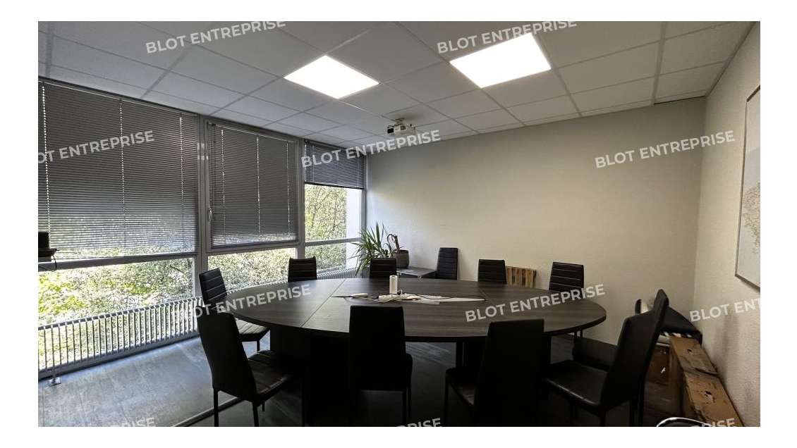 A vendre bureaux 168m² accès PMR à Rennes