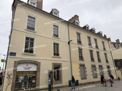 A vendre bureaux 370m² RDC / R+1 à Rennes