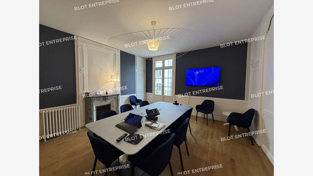 A vendre bureaux 370m² RDC / R+1 à Rennes