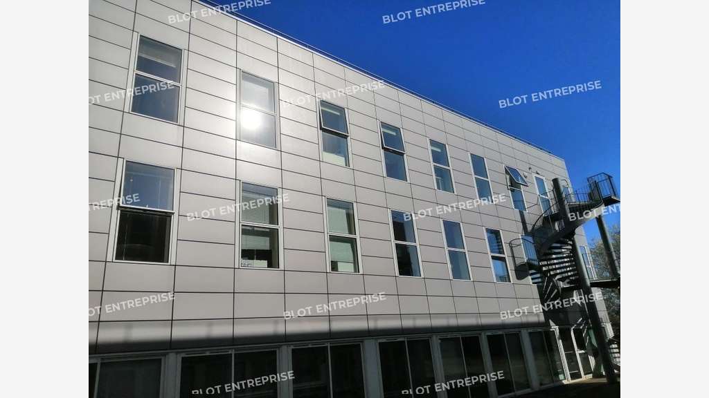 Vente bureaux lumineux de 333m² à Rennes