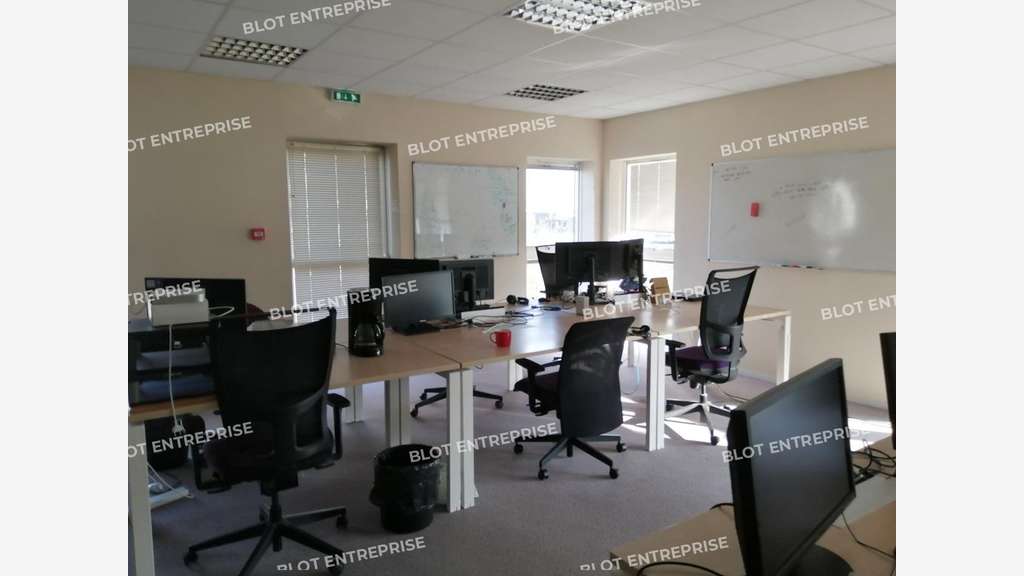 Vente bureaux lumineux de 333m² à Rennes