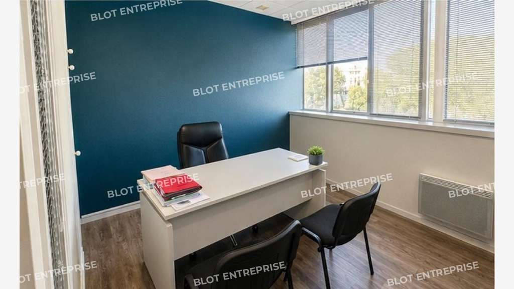 A VENDRE - BUREAUX 69 m² - RENNES