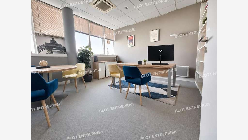 A VENDRE - BUREAUX 69 m² - RENNES