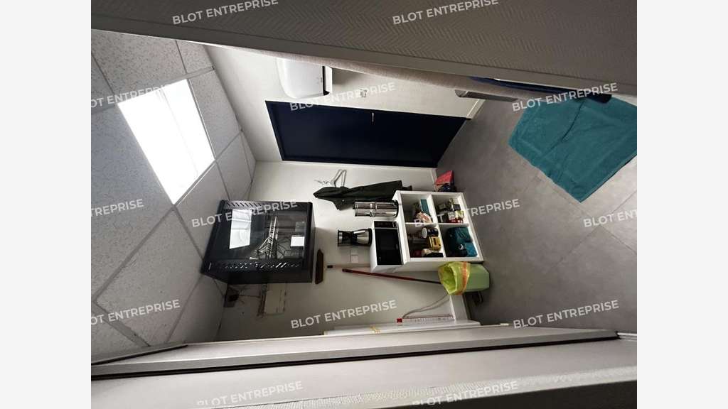A vendre bureaux 105m² belle visibilité à Rezé