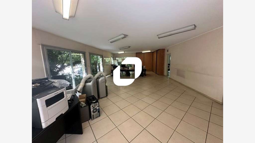 Vente Bureaux 580m² Roissy en france