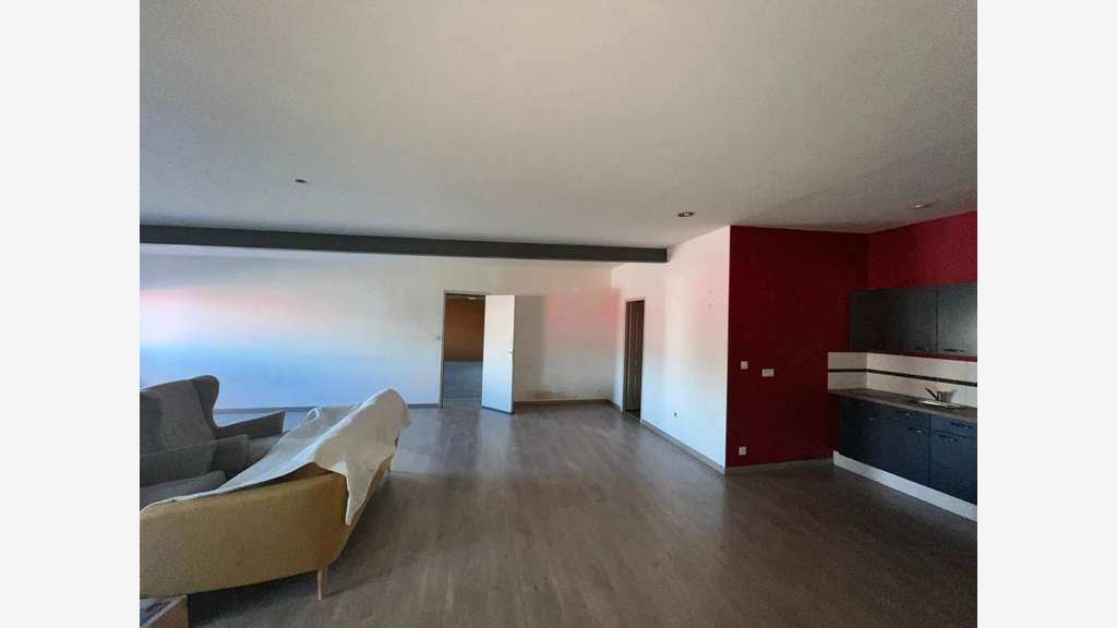 Local 118m² à vendre à Rosières (07260)