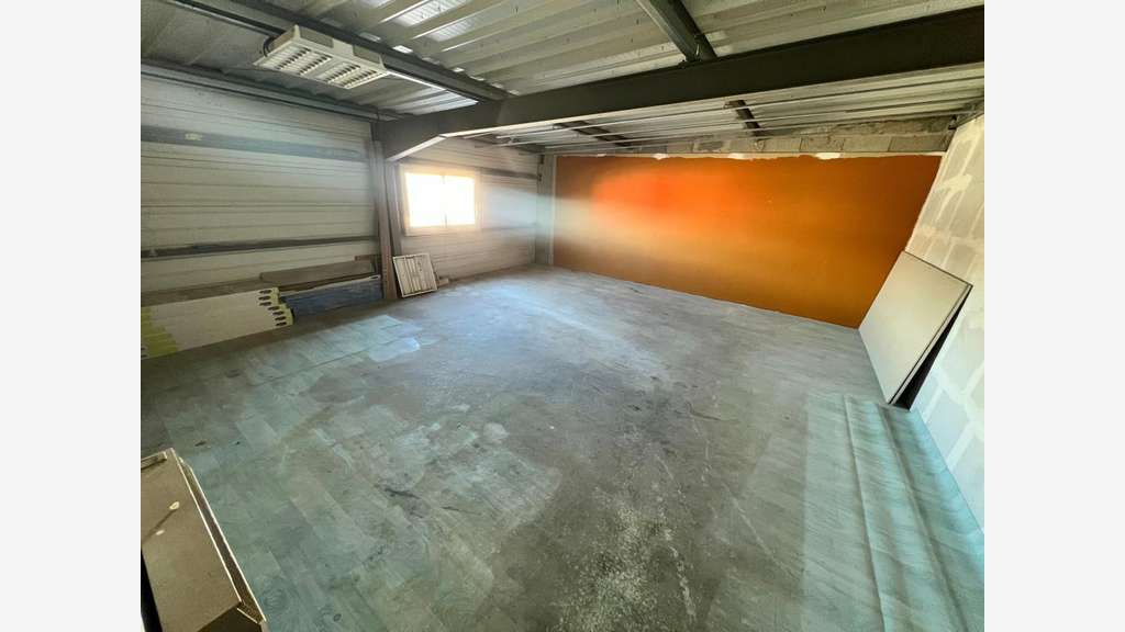 Local 118m² à vendre à Rosières (07260)