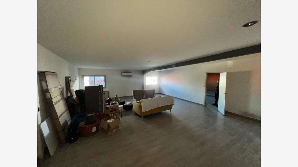 Local 118m² à vendre à Rosières (07260)