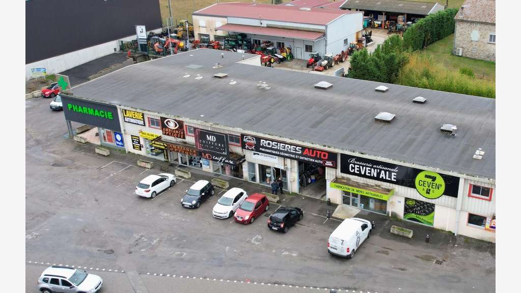 Local 118m² à vendre à Rosières (07260)