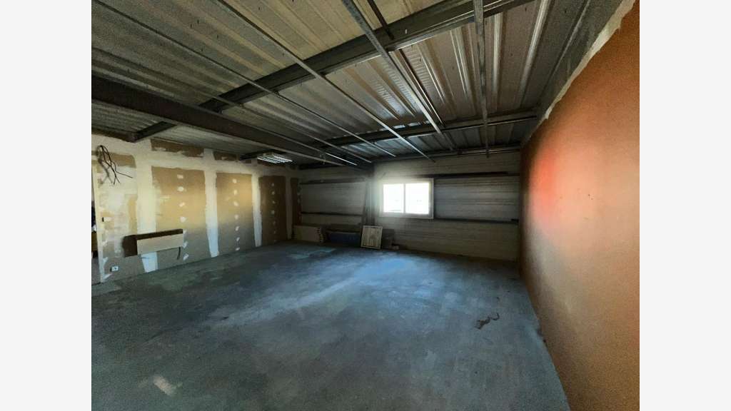 Local 118m² à vendre à Rosières (07260)