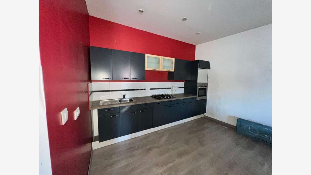 Local 118m² à vendre à Rosières (07260)