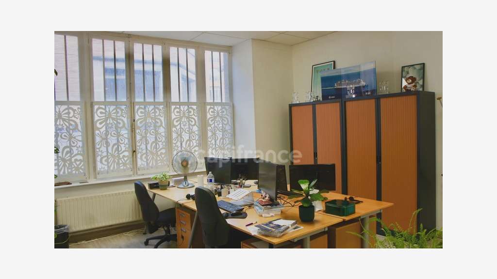 Bureaux rénovés à vendre à Roubaix quartier Gare