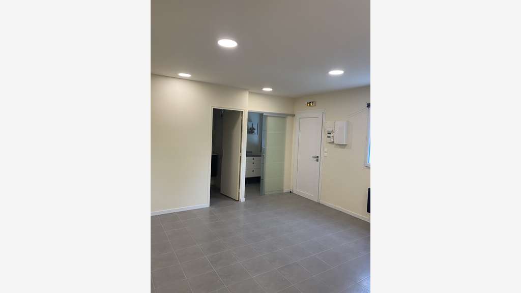 MURS 54 m² RUEIL MALMAISON