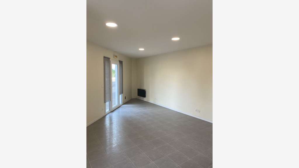 MURS 54 m² RUEIL MALMAISON