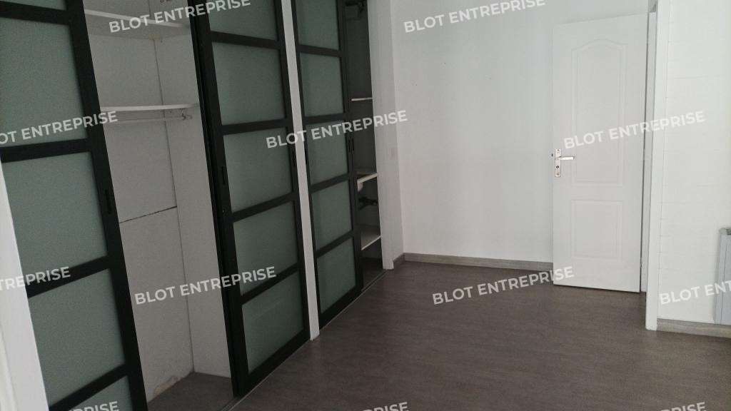 A vendre ou à louer bureaux 52m² à Saint-Brieuc